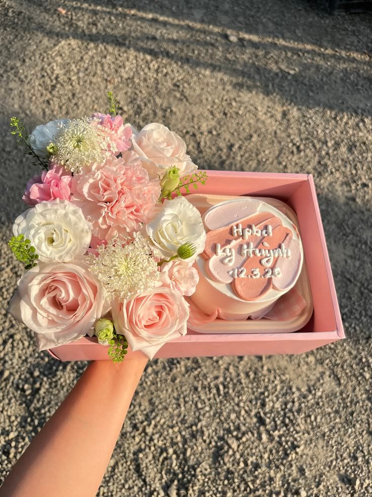 cake box flowers